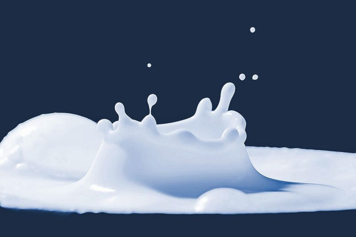 Was den Milchpreis angeht, sehen die Schweizer Milchproduzenten noch Luft nach oben. Zuerst müsse aber der 1. Juli ins Land ziehen.  