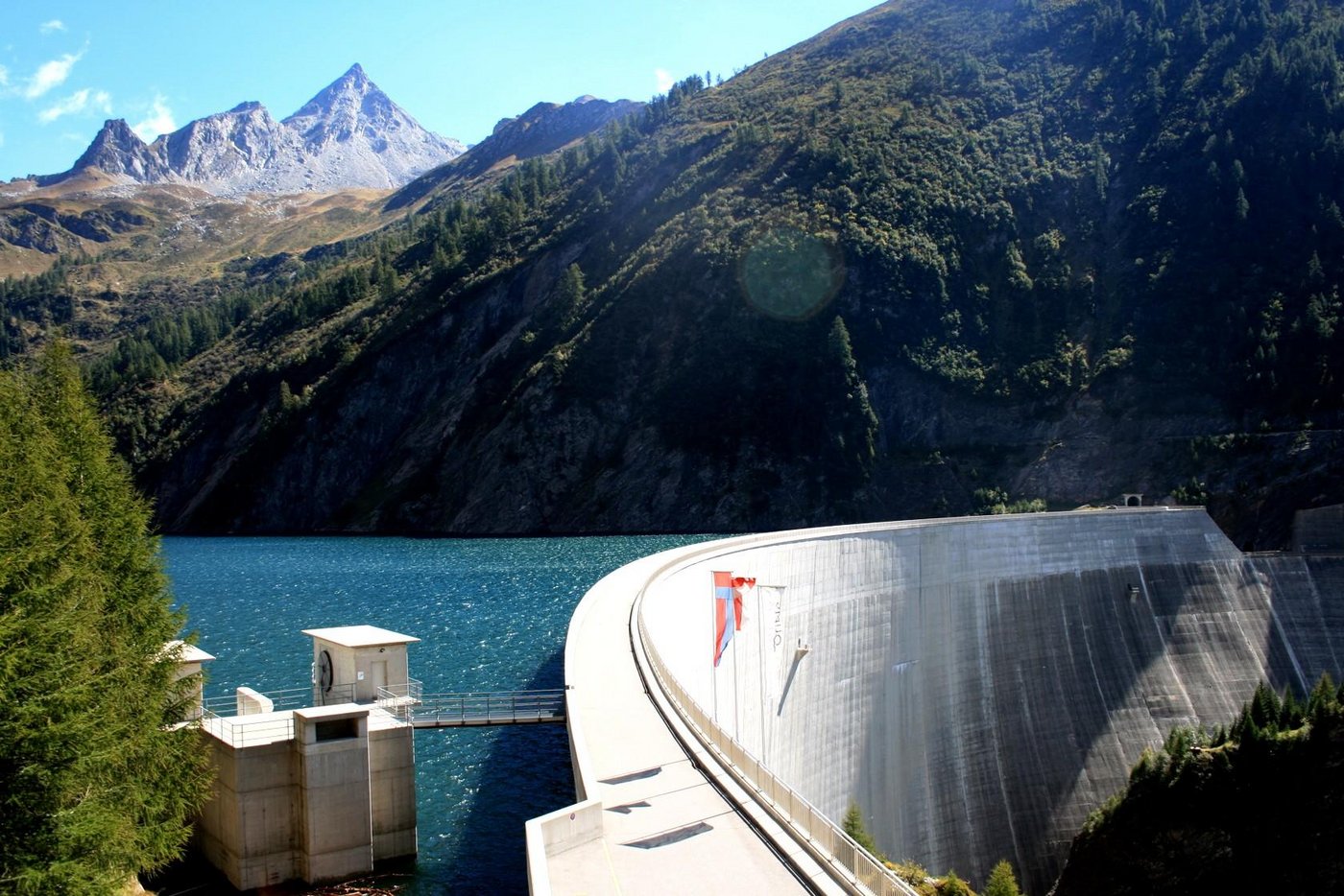 Aqua Viva und der Grimselverein engagieren sich gegen den geplanten neuen Stausee beim Triftgletscher. (Symbolbild Wikipedia)