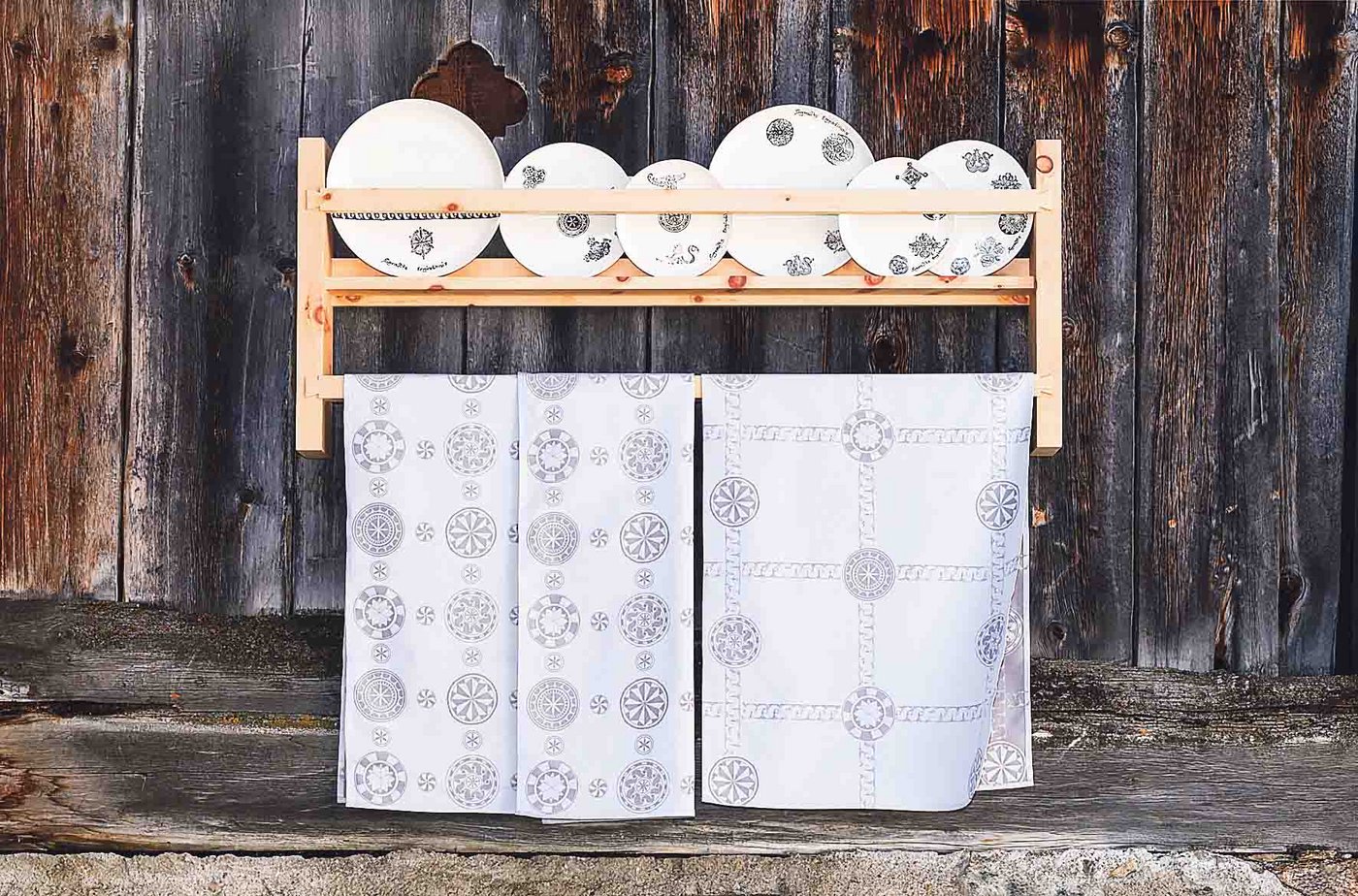 Das Porzellan Engiadinais mit passenden Tisch-Accessoires oder ...