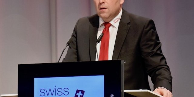 Was Markus Gerber am meisten beunruhigt, ist die Abhängigkeit von grossen Besamungszentren. (Bild jba)