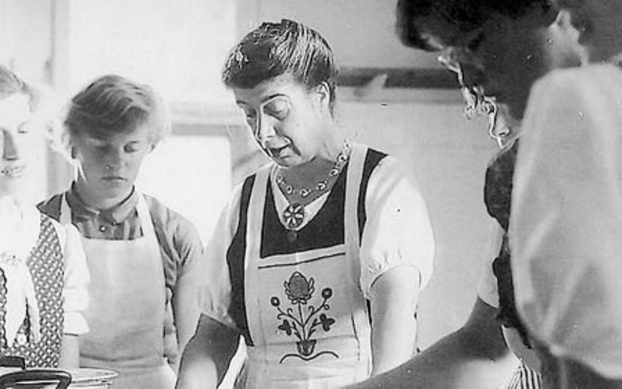 Hanni Pestalozzi war Hauswirtschaftslehrerin und gab ihr Wissen gern an angehende Bäuerinnen weiter.