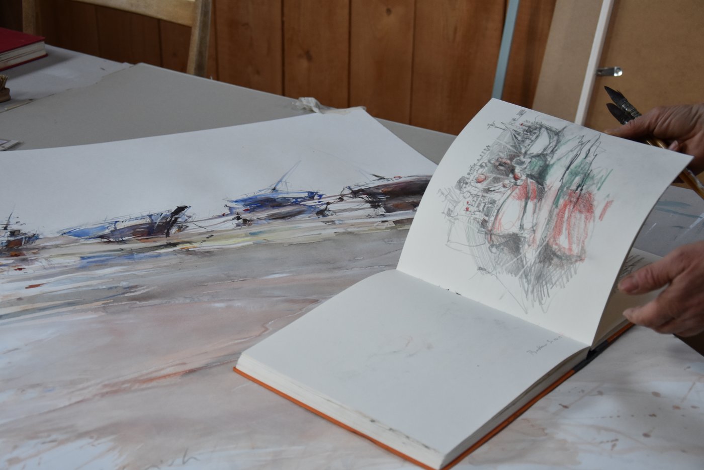 Schiffe sind auch ein beliebtes Sujet für ihre Malereien. (Bild BauernZeitung/sjh)