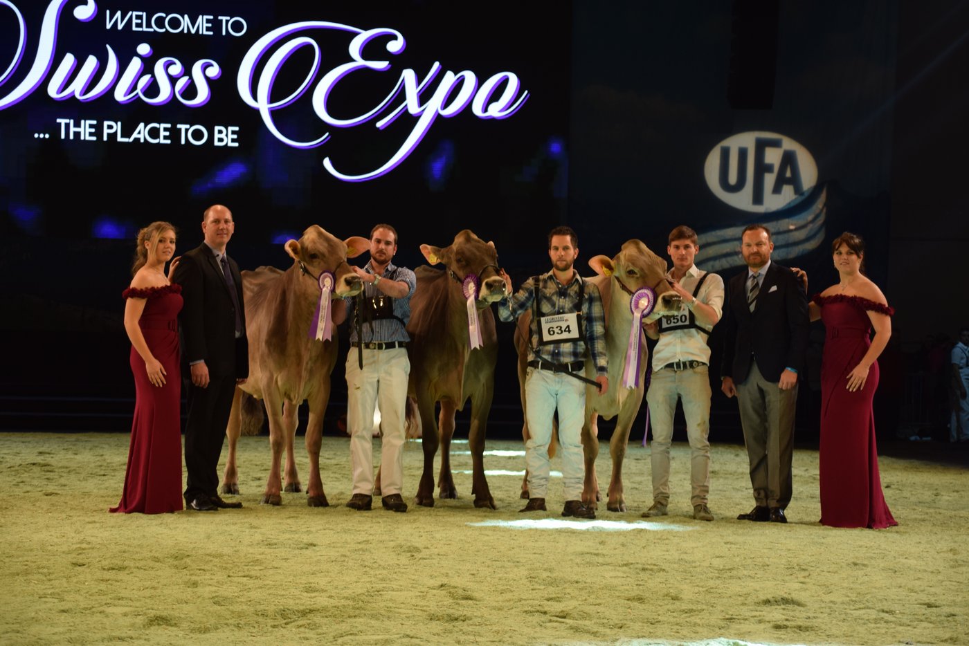 Intermediate Champion (rechts): Big Star Berna, Albert Peter, Lienz Reserve (Mitte): Gassner Nello Lissy, Markus und Matthias Süess, Andwil Mention (links): Passat Perla, Josef Kaufmann-Muff, Wilihof