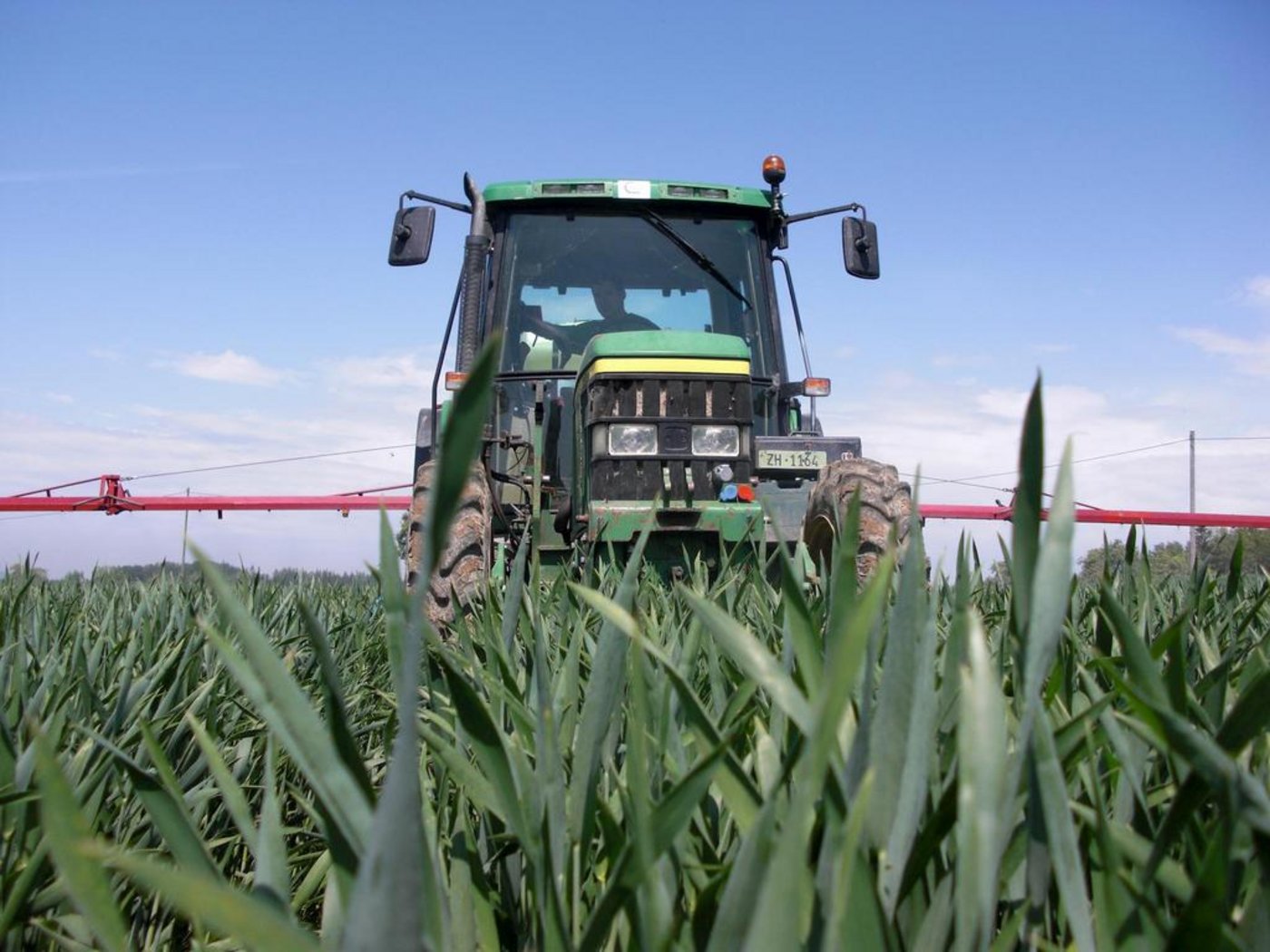 Eine Mehrheit des Zürcher Kantonsparlament will keine Pestizide mehr auf kantonseigenen Flächen. (Bild SBV)