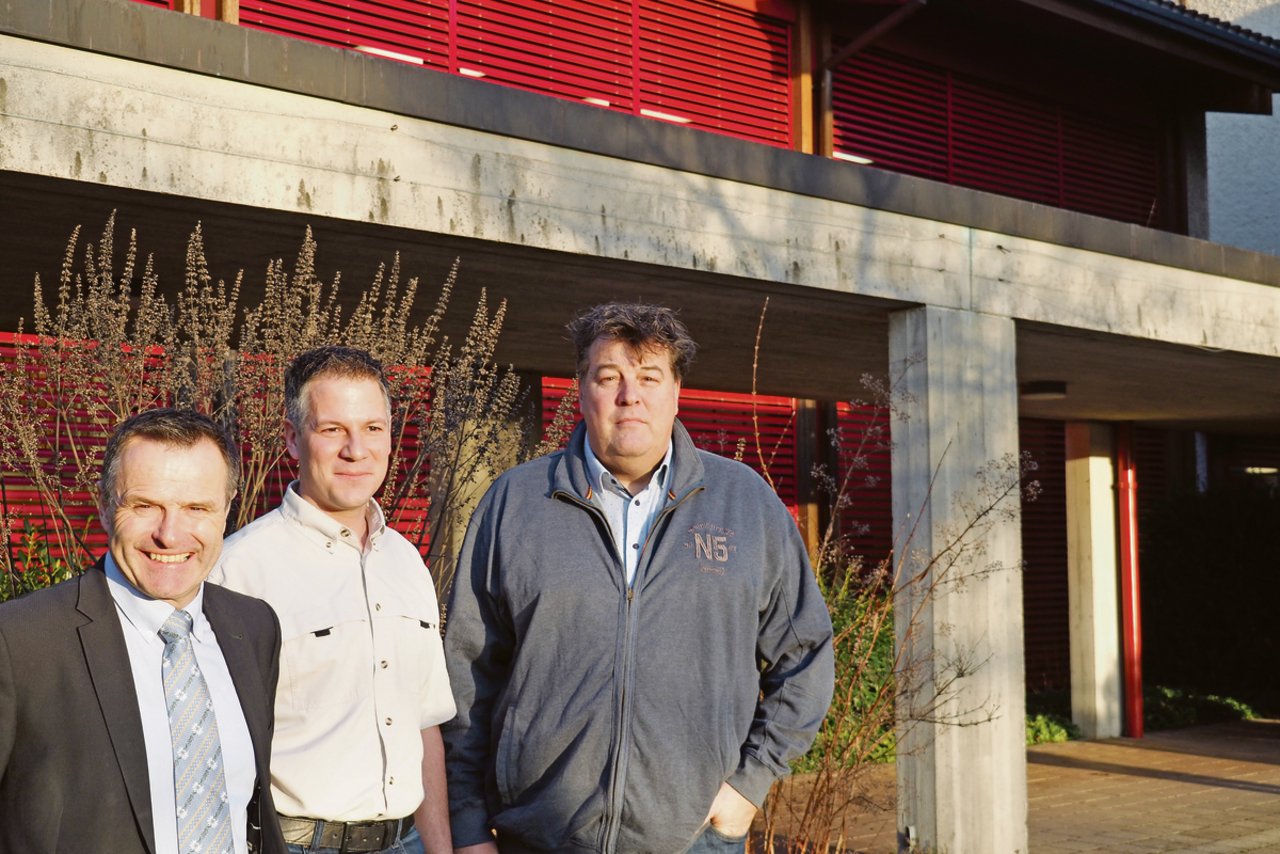 Sie referierten an der Wülflinger Wintertagung (v. l. n. r.): Urs Scheider, Stellvetretender Direktor des Schweizer Bauernverbands; Marc Peter, Präsident Landwirtschaftlicher Bezirksverein Winterthur und ZBV-Geschäftsführer Ferdi Hodel.(Bild Christian Weber)