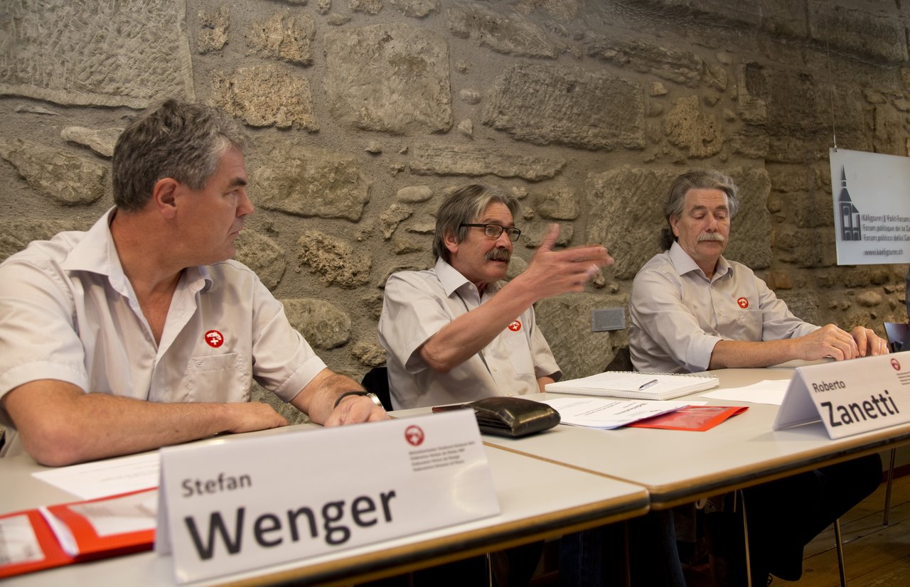 Vizepräsident Stefan Wenger, Zentralpräsident Roberto Zanetti udn Geschäftsführer Philipp Sicher an der Medienkonferenz in Bern. (Bild ji)