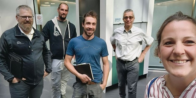 Selfie von Katja Riem (r.) bei einem Meeting mit Rolf Scheidegger, Simon Abt (GLB), Marco Messerli und Patrick Hofer (v.l.). 