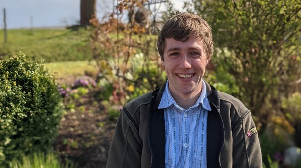 Lehrlingsalltag: Zwischenfazit nach einem Lehrjahr Gabriel Frei absolvierte den ersten Teil seiner Zweitausbildung zum Landwirt und schaut auf ein ereignisreiches Jahr zurück. (Bild Gabriel Frei)