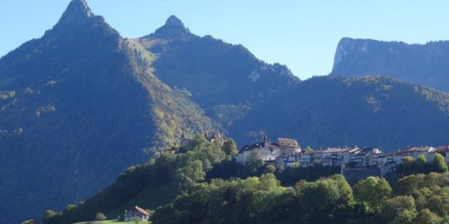Erstmals liegt die Anzahl der landwirtschaftlichen Betriebe in Freiburg unter 3'000. (Bild: lid)