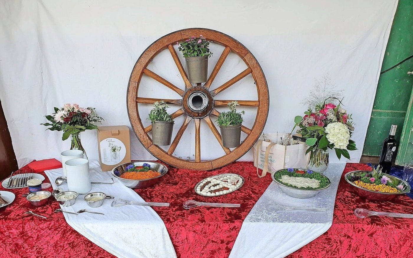 Ein Buffet, wie es sich der gelernte Käser vorstellt. Dome Schürchs Catering ist gefragt; er ist meist ausgebucht.  