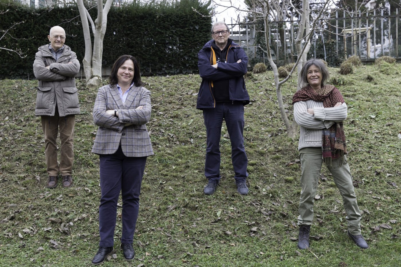Das Team hinter der Infoplattform «umstrittene-pestizide.ch»: Maurice Clerc, Ecuvillens FR; Sylvie Bonvin-Sansonnens, Rueyres-les-Prés FR; Josy Taramarcaz, Neuchâtel; Isabelle Gabioud, Sarreyer VS. (Bild Umstrittene Pestizide) 