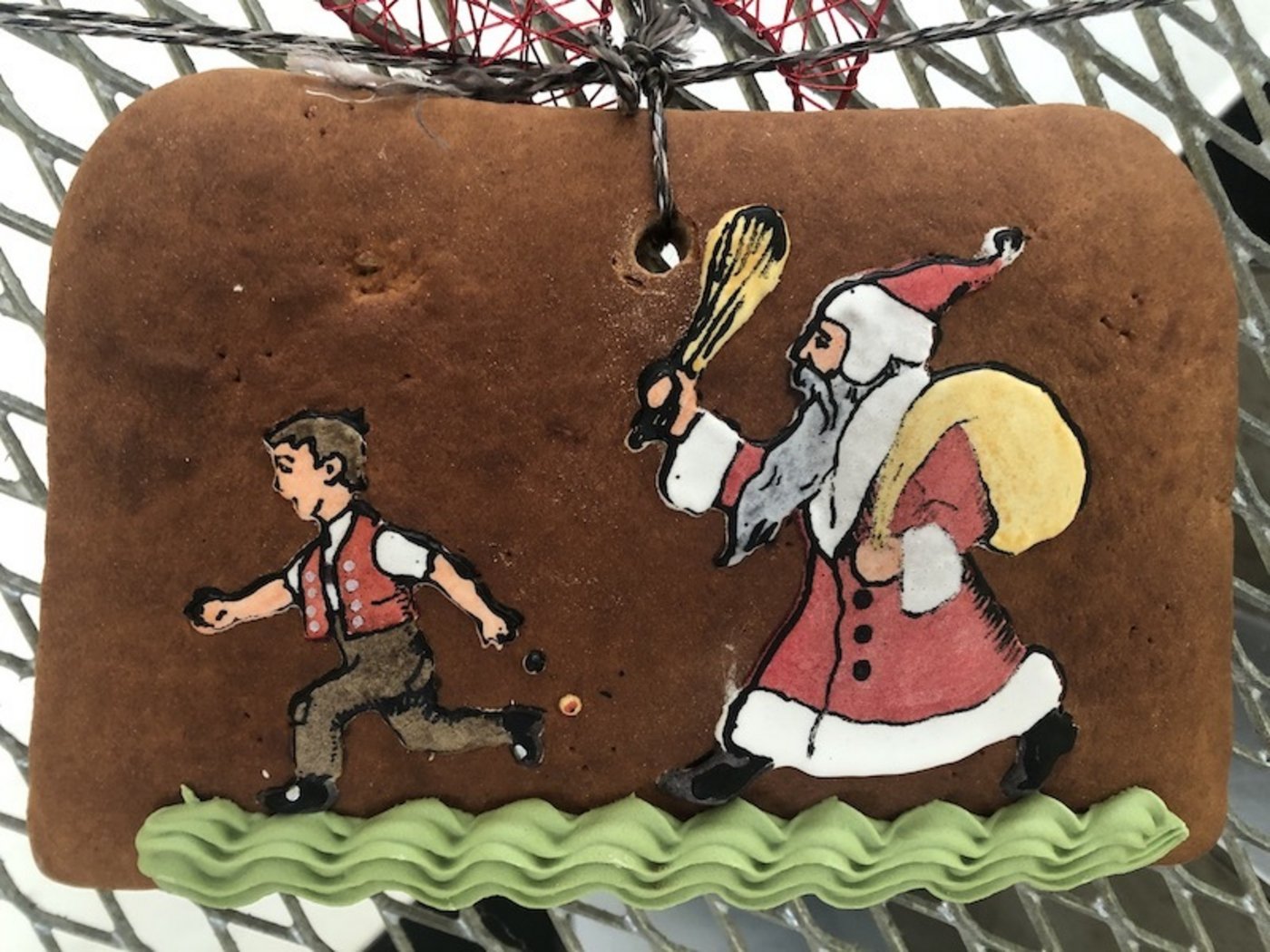 Chlausebickli sind verzierte ungefüllte Honig-Lebkuchen.