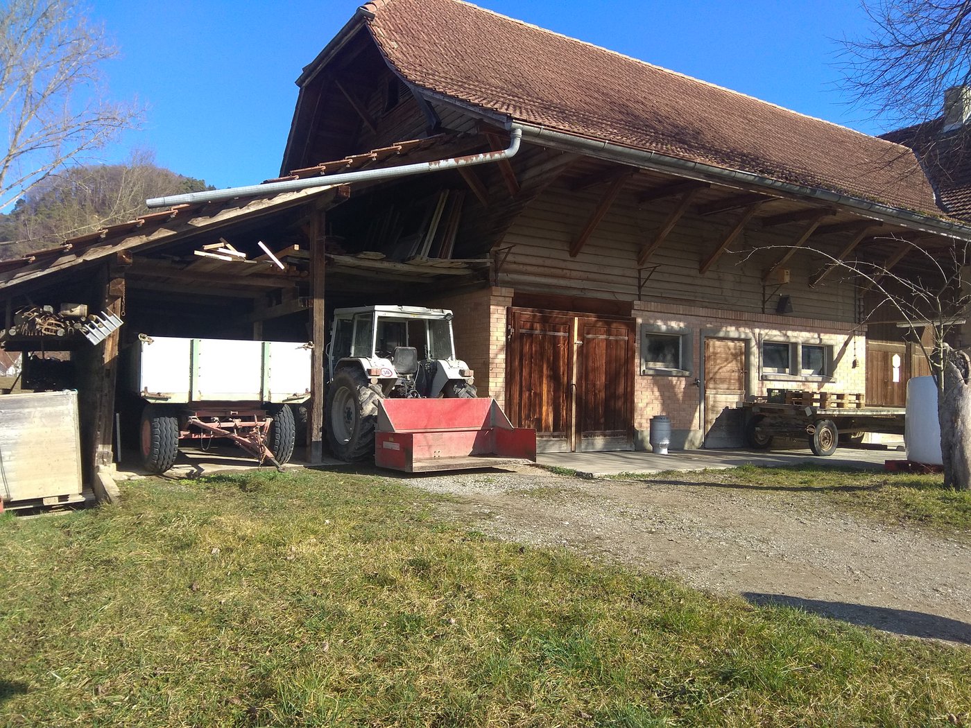 Nur von der Landwirtschaft könnte der kleine Betrieb nicht leben. Schade, findet Beat König.