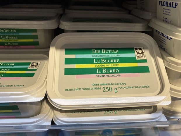 So sollte es sein: Suisse-Garantie-Label und 100 Prozent Schweizer Butter. (Bild lja)