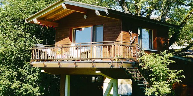 Sehr gefragt: Originelle Baumhaus-Ferienwohnung auf dem  Bauernhof Kuchischür in Neuenkirch. 
