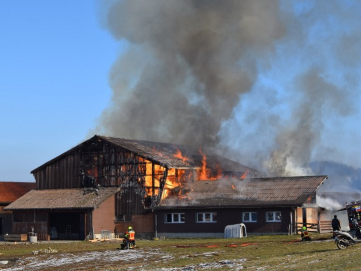 Beim Brand in Stein (AR) wurde niemand verletzt. (Bilder Kantonspolizei Appenzell Ausserrhoden)