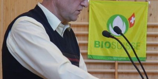 Peter Hegglin, Zuger Regierungsrat und Gründungsmitglied von Bio Zug wünschte dem Verein weiterhin nur das Beste.(Peter Waltenspül)