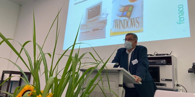 Der ehemalige Volg-Chef Ferdinand Hirsig erläuterte, warum ein ländlicher Detailhandel Zukunft haben dürfte. (Bild akr)