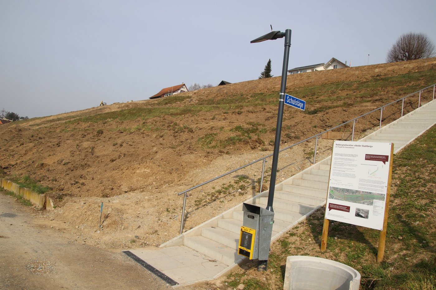 Die erste Bauetappe reicht bis zur neu erstellten «Schuelstäge» und umfasst rund zwei Drittel des Rebberges.