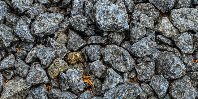 In der Zuckerfabrik Aarberg war der Anteil an Steinen in den Lieferungen sehr hoch. Dementsprechend tief waren die Erträge. (Symbolbild Pixabay) 