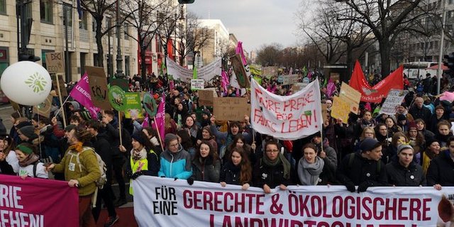 Dieses Bild wurde vom deutschen Politiker Sven Giegold auf Twitter geteilt. (Bild Twitter)