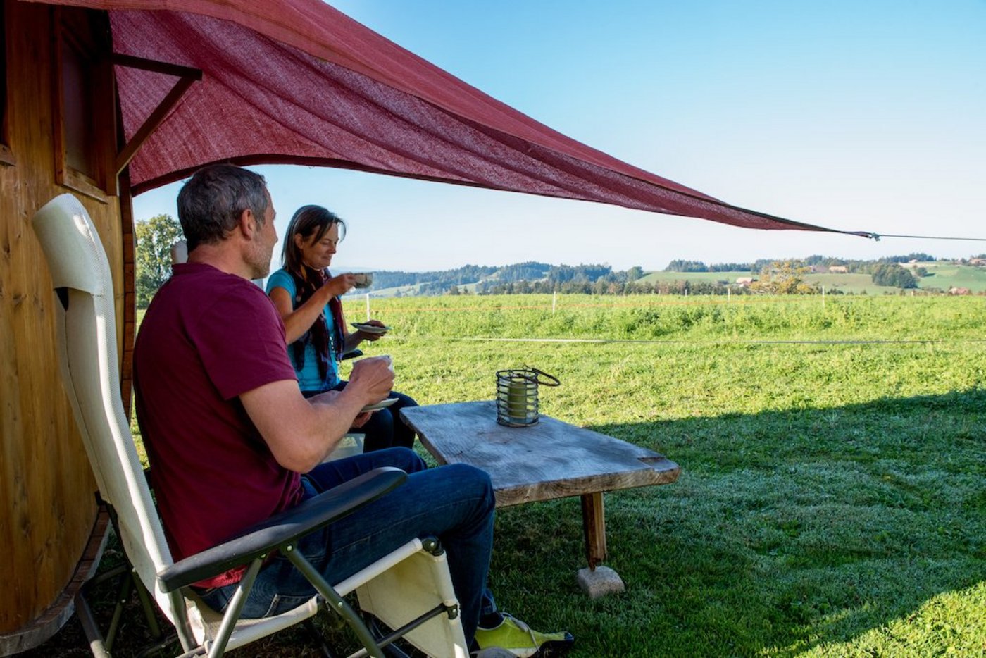 Mit Ferien auf dem Bauernhof kann man auch in der Corona-Krise seine freie Zeit im Grünen geniessen und unterstützt gleichzeitig die regionale Wirtschaft. (Bild zVg)