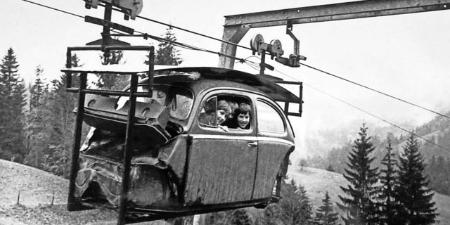 Ein ausrangierter Käfer diente als Seilbahnkabine zur Schwesternegg.
