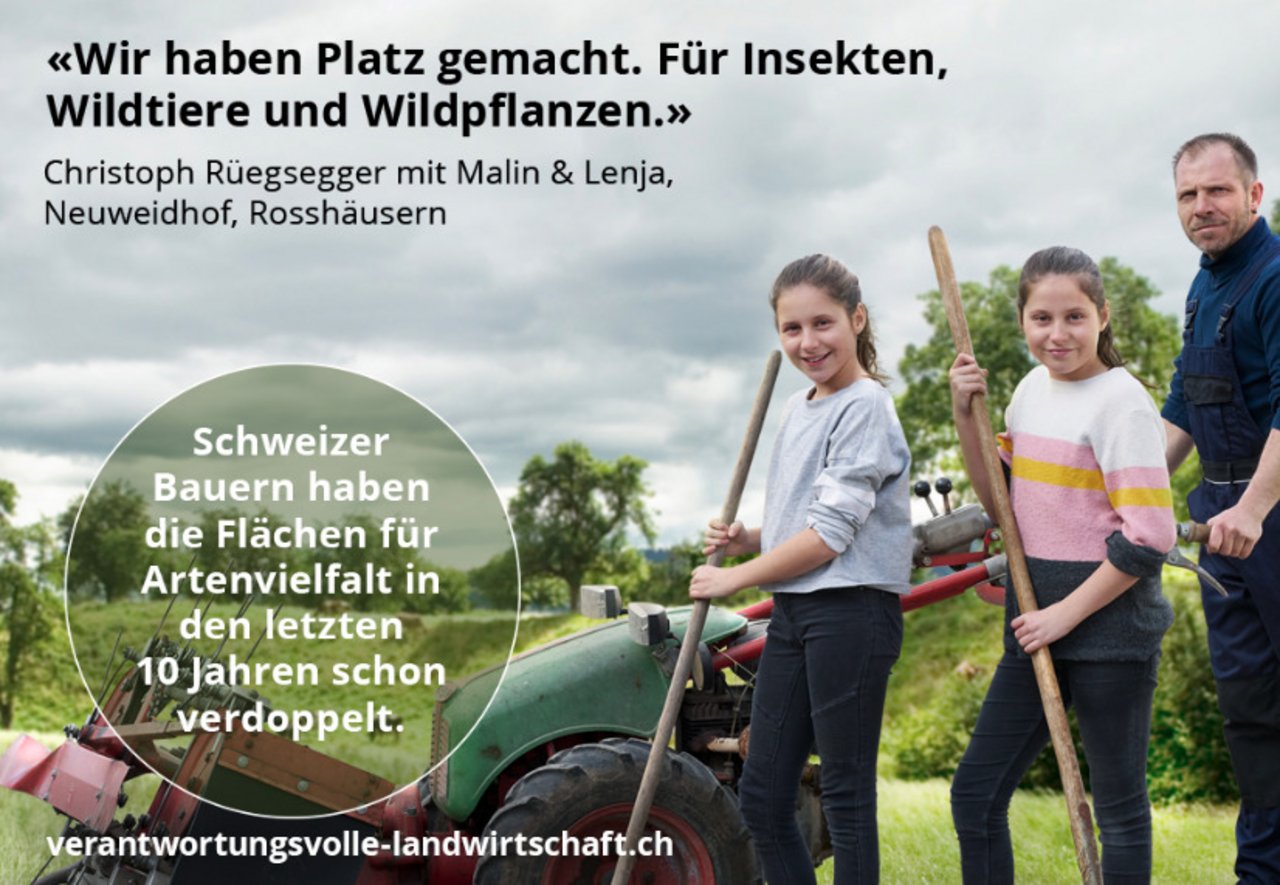 Die neue Kampagne zeigt zwei Familien in jeweils zwei Motiven.