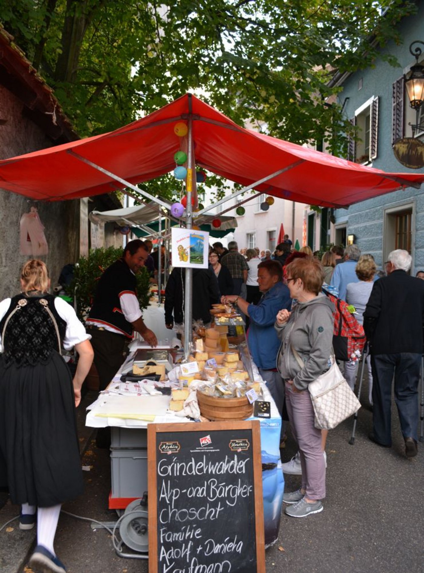 An 45 Ständen wurden in Solothurn Regionalprodukte angeboten, davon waren 19 Anbieter von Käse aus der ganzen Schweiz. (Bild zVg)