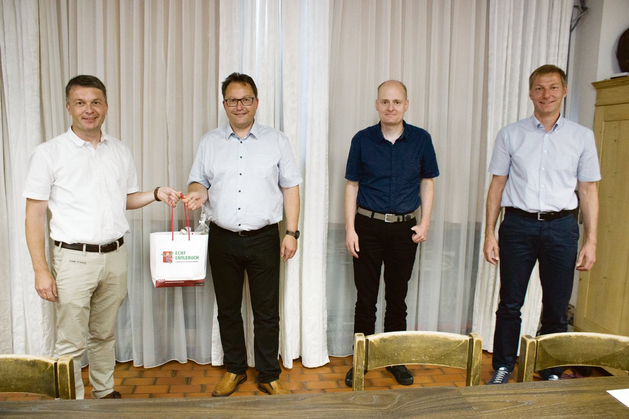 Einsatz für Echt-Entlebuch-Produkte (v. l. n. r.): Jan Arnet, Gastreferent Hardy Wey, René Epp und Thomas Röösli.(Bild sso)