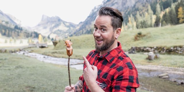 Der Berner Oberländer Mundartsänger Trauffer wirbt 2018 für «Schweizer Fleisch». (Bilder Proviande)