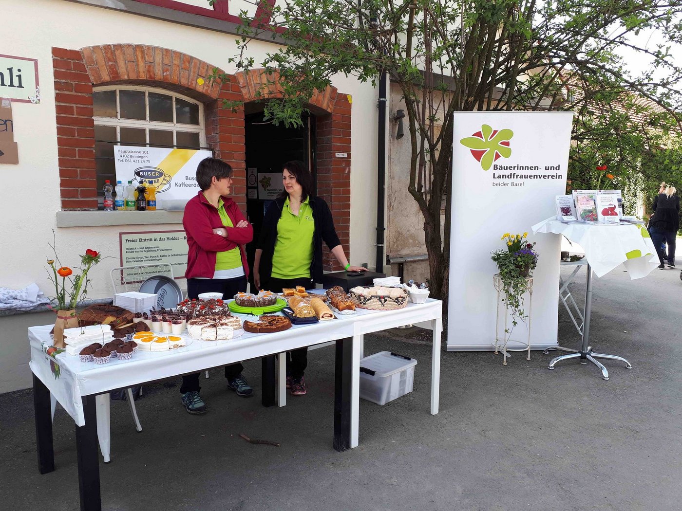 Wer sich kulinarisch an der Tierschau in Reinach verwöhnen lassen wollte, kam nicht um die Köstlichkeiten der Bäuerinnen und Landfrauen herum.