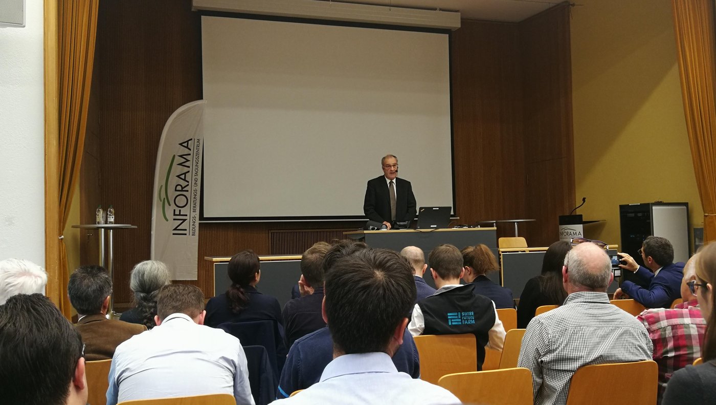 Parmelin betont, dass die Digitalisierung auch ein agrarpolitisches Instrument sei.