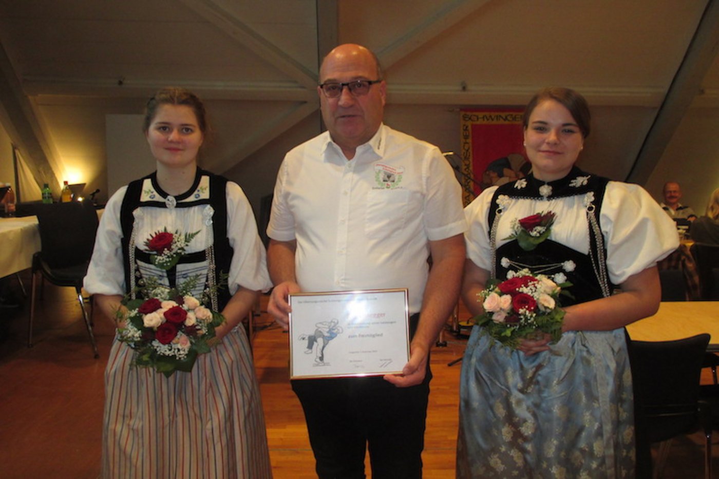 Sarah Rentsch , Jürg Bissegger, OK-Präsident OSF Grafenried 2019, Nina Rohrbach.