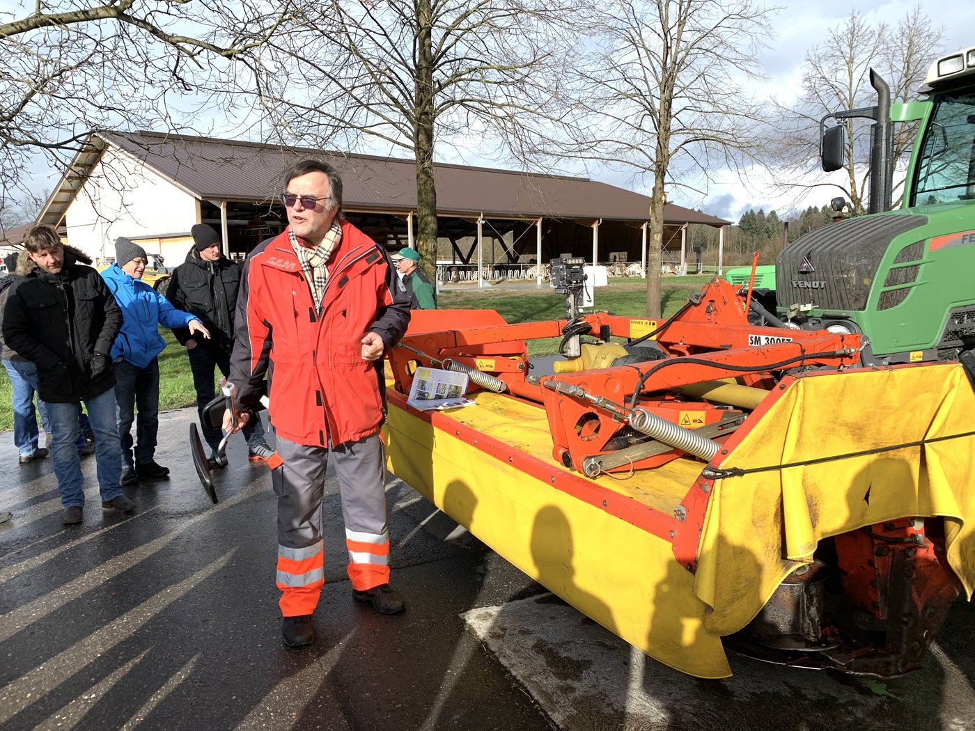Bei den Maschinen muss auf verschiedene Vorschriften geachtet werden. (Bilder js)