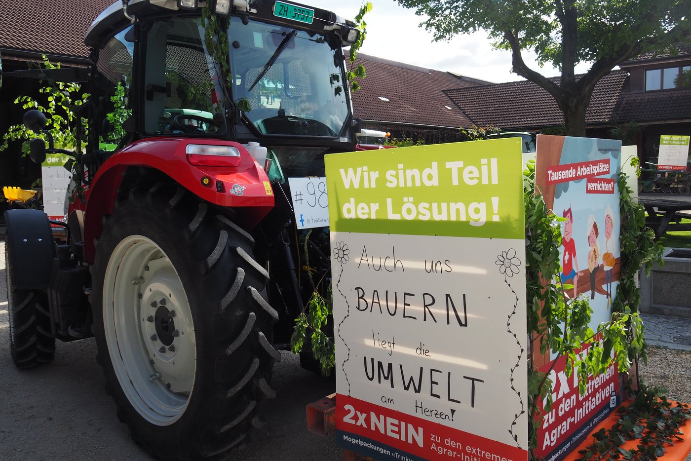 Besonders Landwirte sind auf die Umwelt angewiesen.