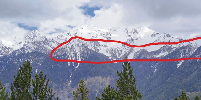 Das Gebiet der Kuh- und Jungviehalpen von Tiefencastel liegt noch unter einer dicken Schneeschicht. Alpfahrt wäre in drei bis vier Wochen. Der Piz Mitgel ist von Wolken verhangen. (Bilder Vrena Crameri-Daeppen)