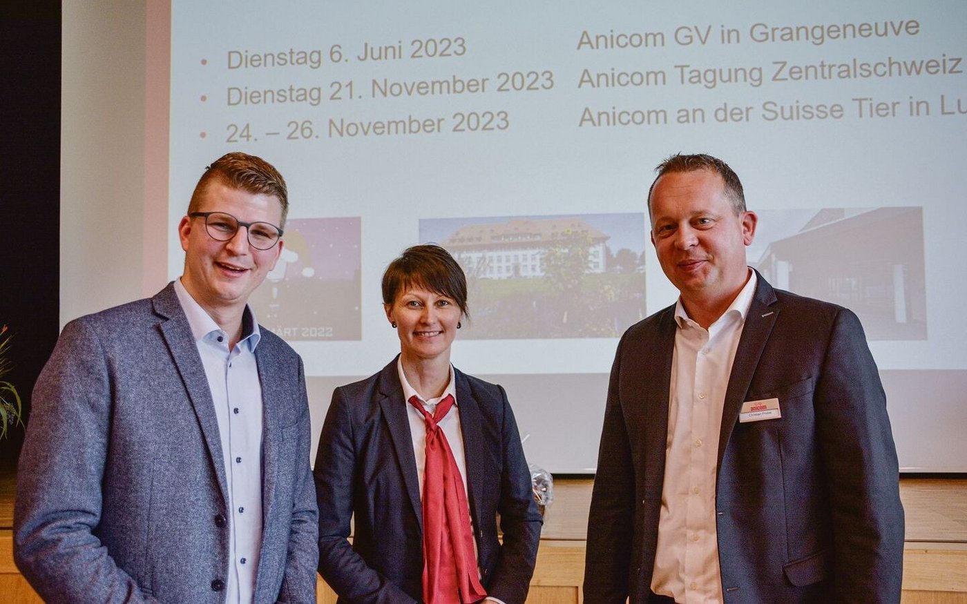 Mike Egger, Micarna; Tanja Müller, Präsidentin Anicom Zentralschweiz, und Regionalleiter Christian Probst (v. l. n. r.).