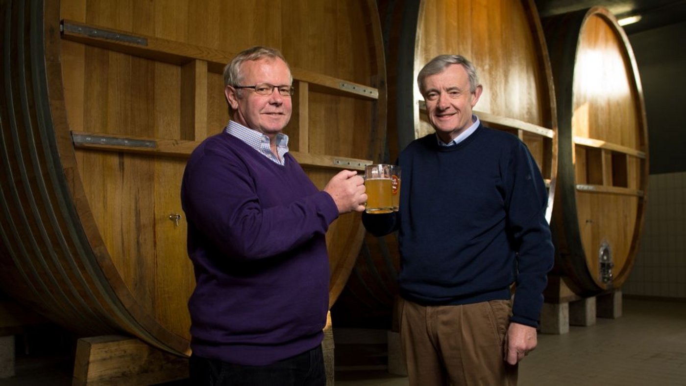 Markus Möhl (links) und Ernst Möhl beschäftigen 70 Angestellte. Sie f­ühren die Mosterei in vierter Generation. (Bild zVg)