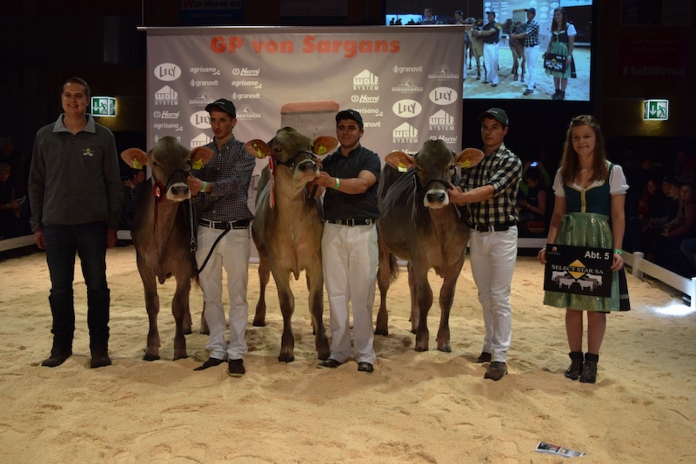 Siegertiere Abteilung 5 (v.r.): 1. Ariane; 2. Melina; 3. Beverli.
