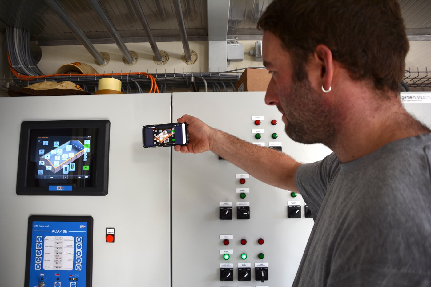 Die vollautomatisierte Anlage kann per smartphone auch von extern gesteuert werden.