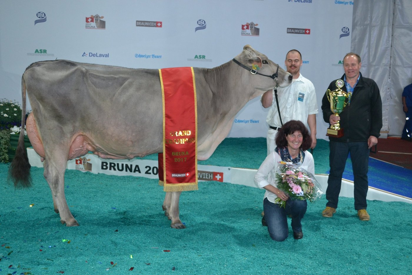 Miss Bruna wurde die bekannte Jongleur Elisa von Adrian Arpagaus aus Falera. 