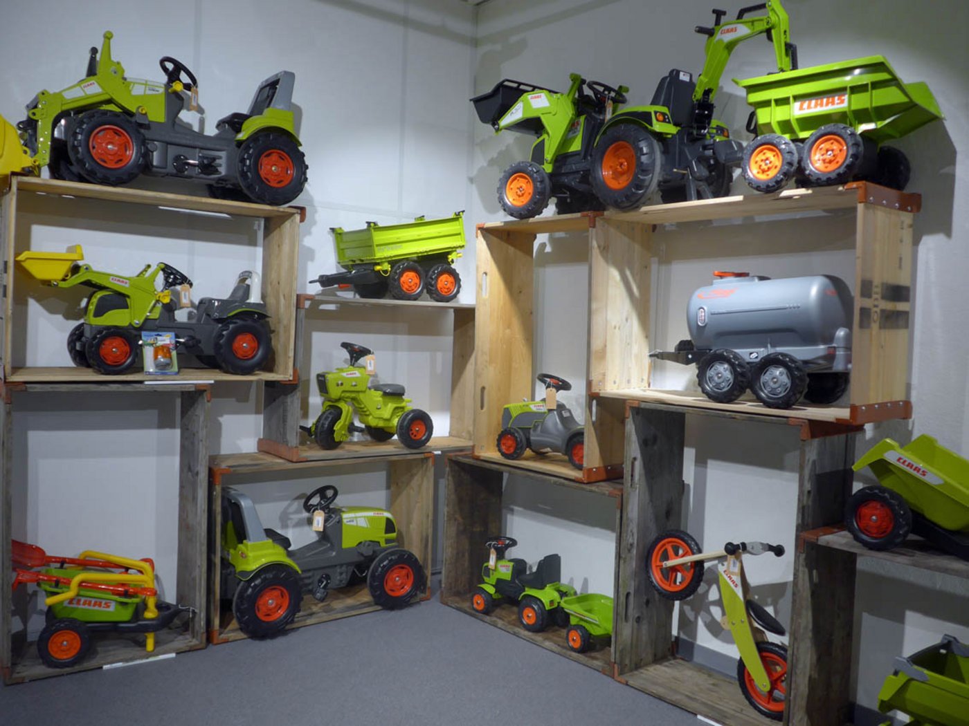 Auch für die kleinen Gäste ist im hauseigenen Shop alles bereit. (Bild akr)