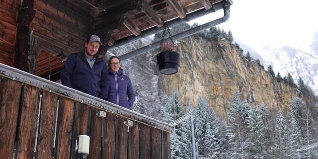 Für die Familie Künzi, die in Mitholz einen Betrieb mit 35 Milchkühen und 50 Stück Jungvieh führt, ist der Entscheid sehr einschneidend. (Bild Bruno Petroni / Berner Oberländer)