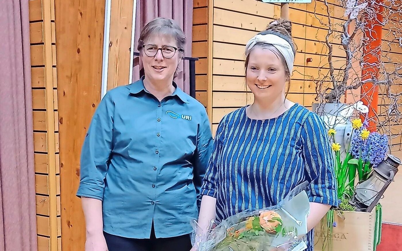Präsidentin Margrith Gisler (links) und Valeria Meyer, Absolventin Bäuerin FA.