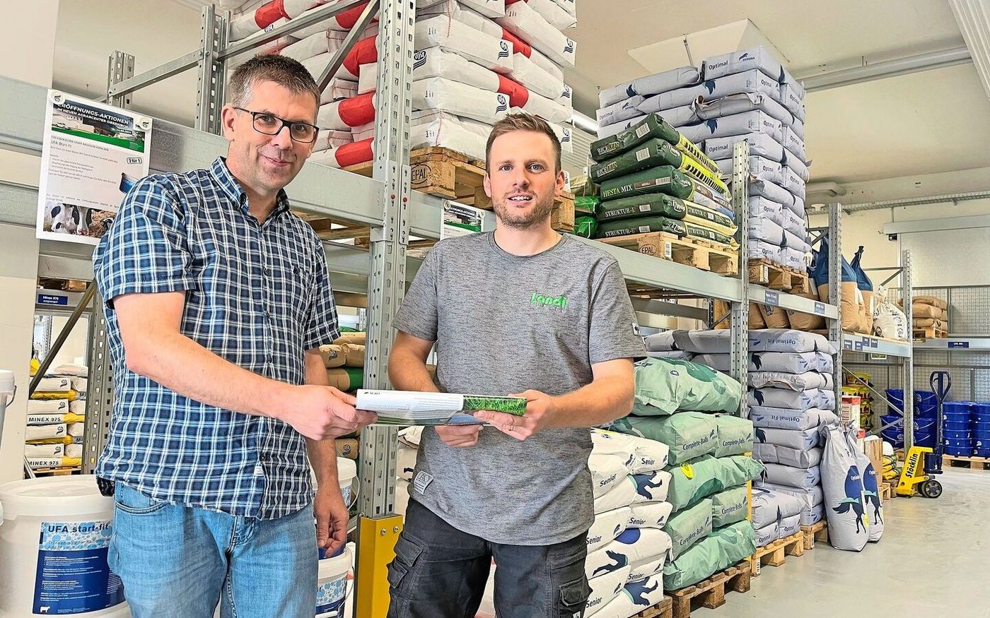 Geschäftsführer Martin Fuhrimann (links) und Manuel Ulrich, Bereichsleiter Pflanzenbau und Agrarcenter.