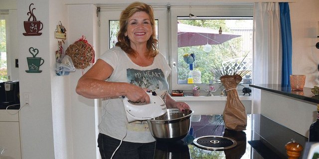 Barbara Huber kocht leidenschaftlich gern und empfängt als Swiss-Tavolata-Gastgeberin Gäste auf dem Hof.