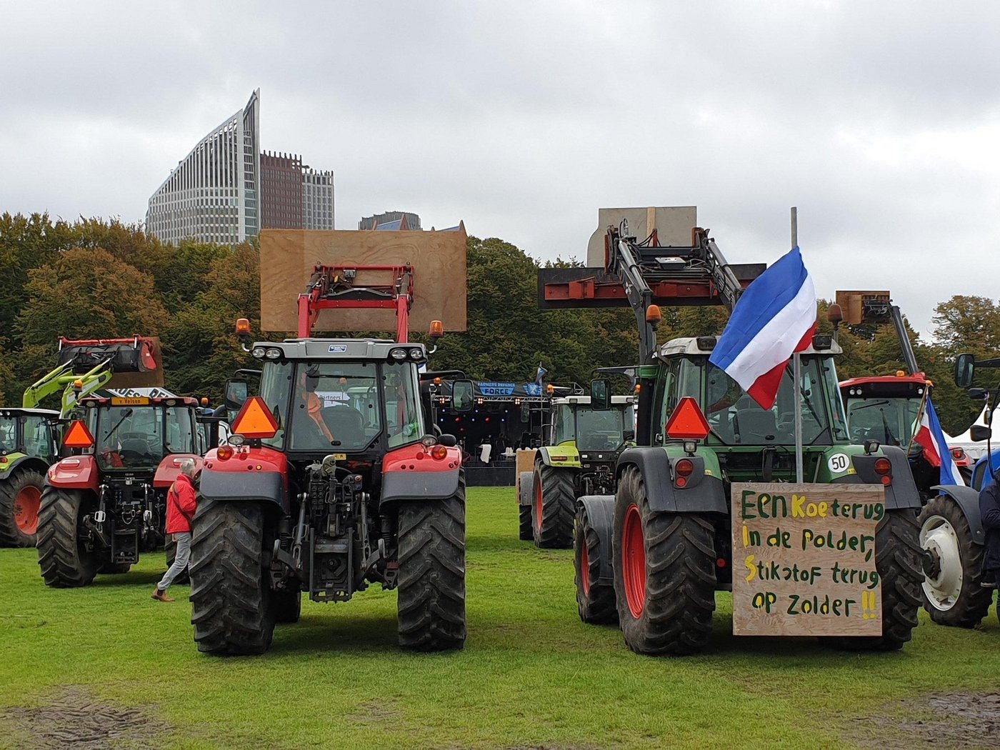Die Bauern wollen sich diese Forderungen nicht gefallen lassen. (Bild Twitter Hugo @hevestwit)