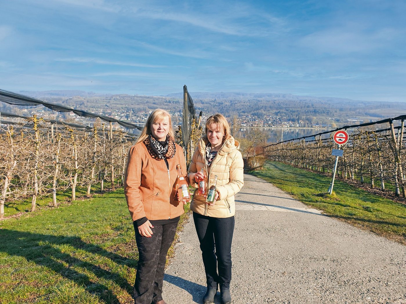 Die beiden ehemaligen Wirtinnen Patricia Dähler (links) und Esther Schaefer haben mit ihren Produkten einen Nerv der Zeit getroffen. (Bild Stefanie Giger)