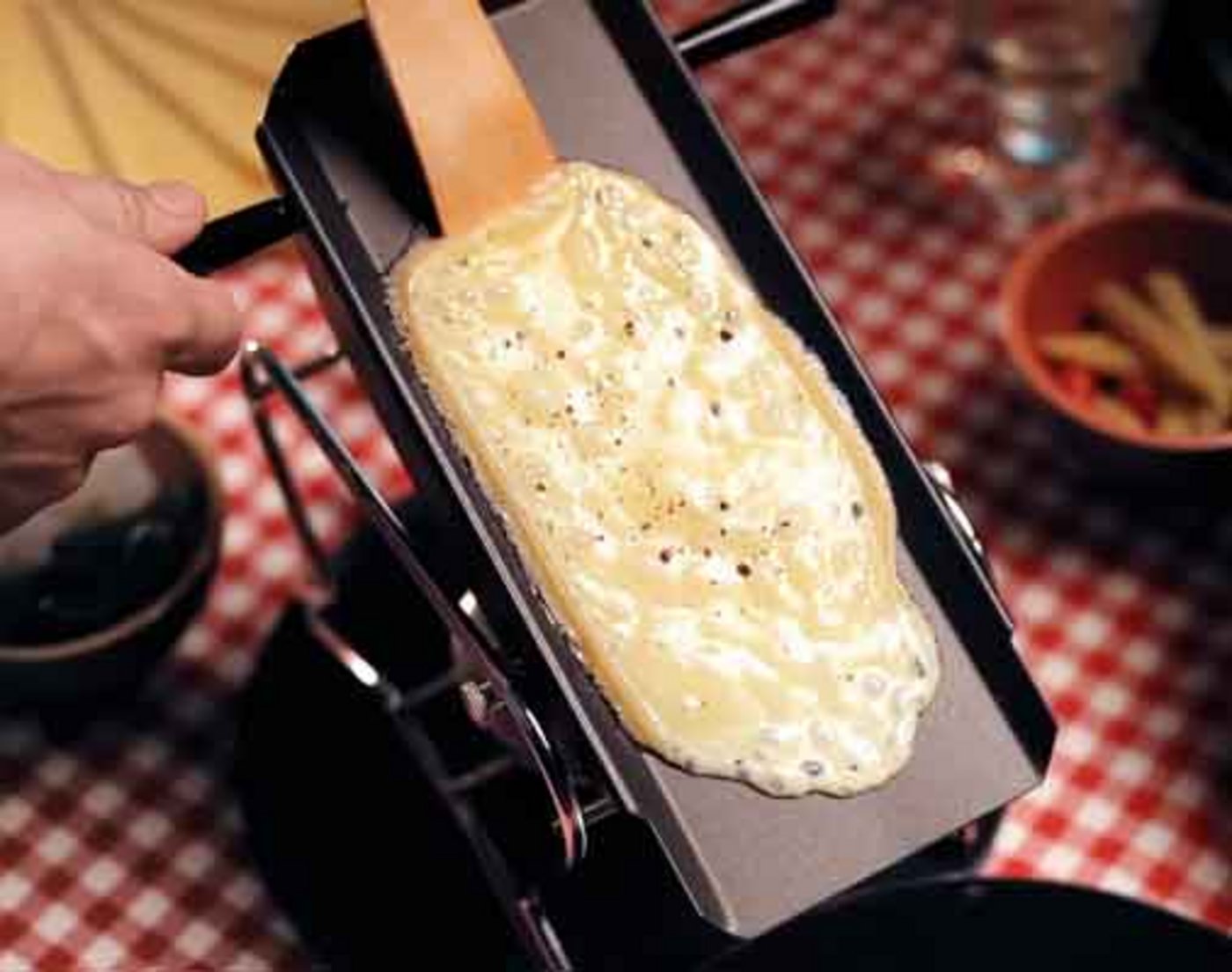 Vor allem zugelegt haben die Raclette-Exporte nach Frankreich. (Bild zVg)